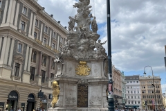 Cool-Vienna-monument