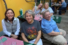 63-Vienna-group-supper-6